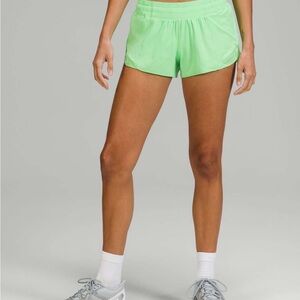 Lululemon Hotty Hot 4” Shorts in Scream Green 8